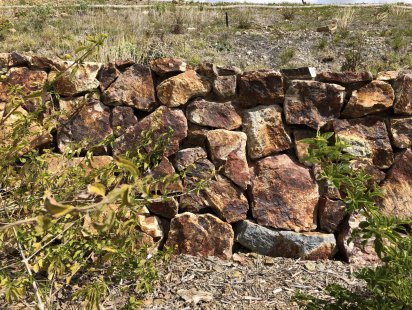 Baja-Cresta-Red-Rubble-Wall-6